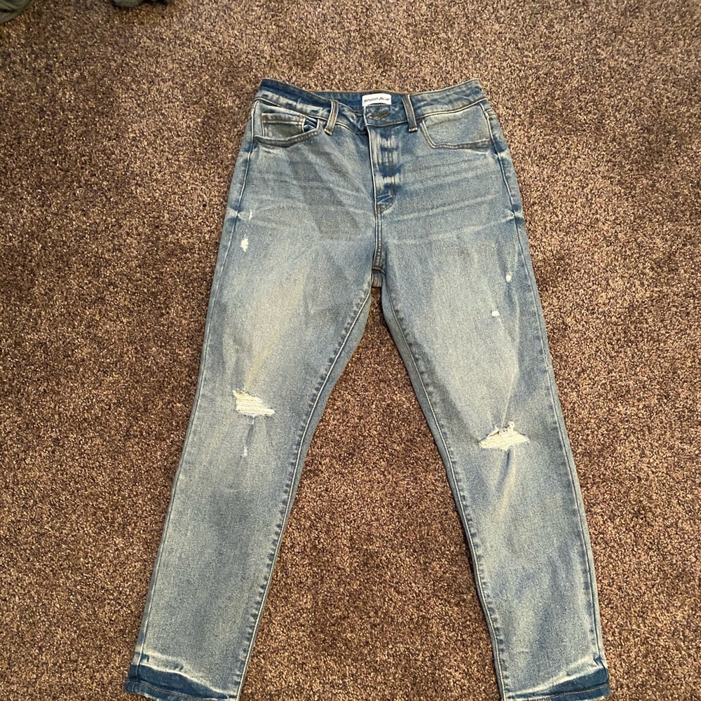 Studio Blue Mom jeans size 29, never worn